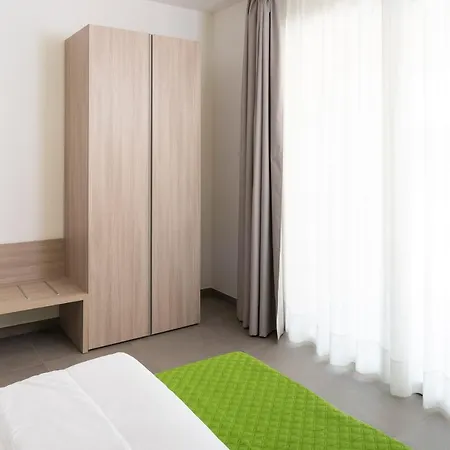 Corte Rocchetti Λατζίζε